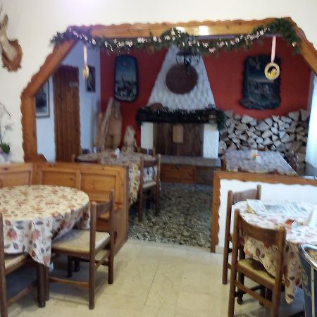 Albergo Al Pino 에네고 외부 사진